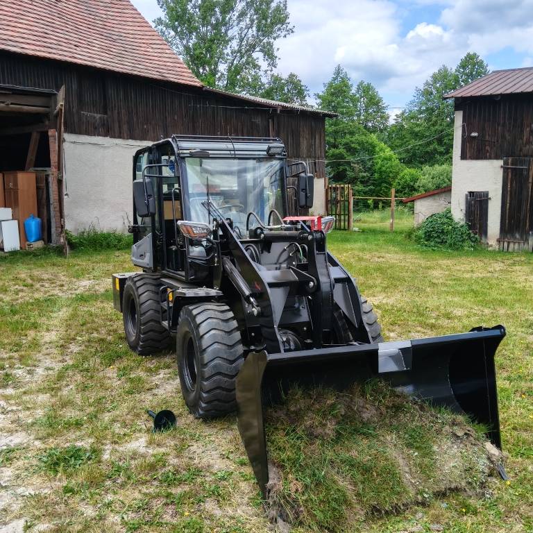 920 Wheeled Loader